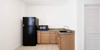 Pet-Friendly Cherry Hill Townhome Gallery 17