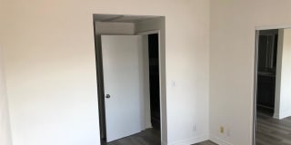 1200 N Mansfield Ave Gallery 13