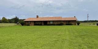 3/2 Home Near Lake Bob Sandlin Gallery 1