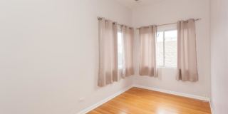 2204 Clybourn Gallery 3