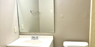 2019 Bradley Avenue Gallery 12