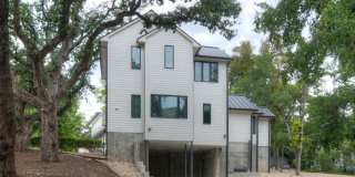 UT PRE-LEASE: Constructed August 2018, Luxury North Campus 3 bed / 3 bath home Gallery 29