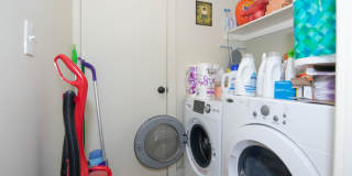 4 Bedroom 2 Bathroom Renovated Duplex Available in Charming Brownstone Gallery 12