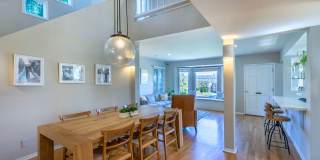 MODERN ARCHITECTURE W/ BEACH CHARM: BRIGHT & AIRY, 4BR3BA, 2-STORY HOME W/ OPEN & BRIGHT LIVING SPACE & LARGE YARD W/ DECK & JACUZZI LESS THAN A BLOCK TO LMU, CLOSE TO PARK, SHOPPING, LAX & 10 MINS TO BEACH! Gallery 7