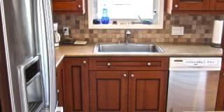 Spacious 5 Bed 2 Bath Home In South Boulder. Gallery 9