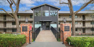 525 Broadway # UN208207Q Gallery 1