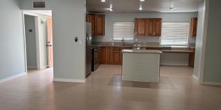 55+ Community! Turnkey Home Awaits You! Gallery 9