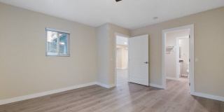 Sunset Cliffs Apartments Gallery 8