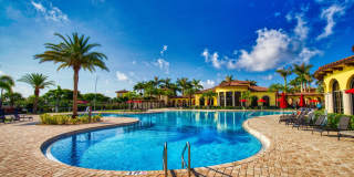 Annual Unfurnished Rental – Coach Home 3 Bedrooms, 2 Baths, 2 Car Garage, with Resort Like Amenities – Gran Paradiso Community! Gallery 13