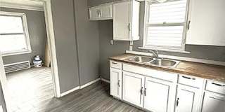 Renovated 3-Bedroom Colonial Near Shaker Heights – Move-In Ready Gallery 3