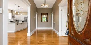 Knoxville 37917 - 2 bedroom 1.5 bath - call Susan Calabrese 865-591-9204 Gallery 4