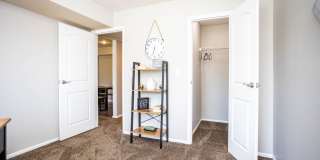 Available now! 2 bed 2 bath with wood burning fireplace in Dublin City Schools! Gallery 29