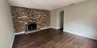 Great 2 Bedroom 1 Bath Gallery 17