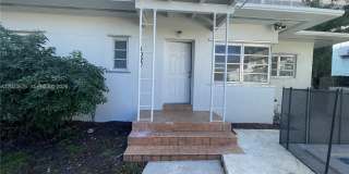 1020 SW 36th Ct Gallery 5
