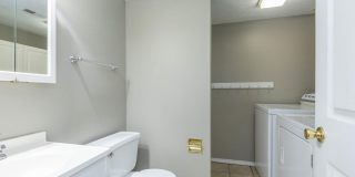 Beautiful and Spacious Townhomes near IU Campus Gallery 11