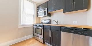 *AVAILABLE NOW* Super Affordable & Renovated 3 Bedroom Town House in the South Side Slopes! Gallery 20