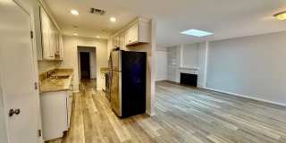 Peaceful, Quiet and Bright - Recently Remodeled 2/2 in Talmadge Peaceful, Quiet and Bright - Recently Remodeled 2/2 in Talmadge Gallery 1