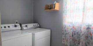 909 Wehrt Gallery 19