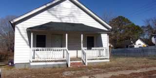 526 Leslie Street Gallery 1