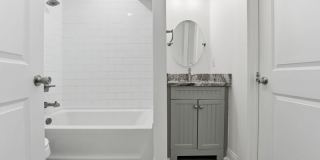 522 Kelton Avenue Gallery 27