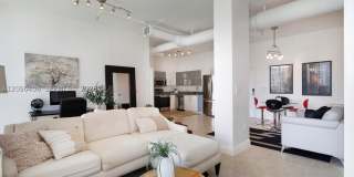 444 NE 30th St Gallery 13