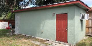 Large 3-1/2 house Gallery 10