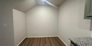 3 Bed 2.5 Bath 2 Car Garage Gallery 11