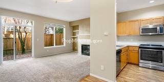 Three Bedroom Townhouse with Luxury Amenities in Aloha! DEPOSIT SPECIAL Gallery 1