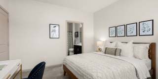 The Oliver Bloomfield Gallery 41