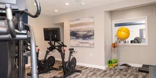 Everly Meridian Hills Gallery 10