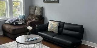 922 4th Avenue Gallery 7