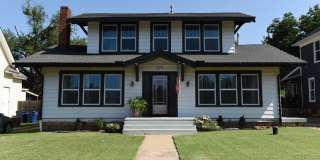 Charming 3 bedroom, 2 bathroom 2-story home in the heart of Guthrie Gallery 1