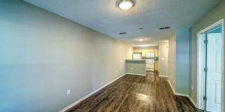 Ivy Hollow Gallery 20