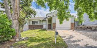 Spacious 3-Bedroom Aurora Home with Fenced Yard, Garage & Central AC Gallery 1