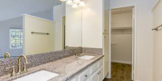 Remodeled 3 Bed Penthouse Condo Gallery 12