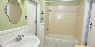 *Charming 2 Bedroom Home in Roseville’s Historic District with Bonus Detached Space* Gallery 14
