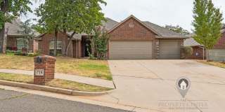 Room to Live, Relax & Entertain – 4-Bedroom Edmond Home! Gallery 1