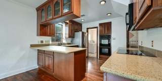 6Bed/4Bath in West Campus 6Bed/4Bath in West Campus Gallery 9