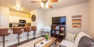 1123 S Tottenham Court Gallery 2