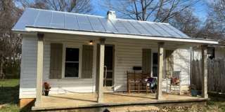 Cute Little Bungalow in Buena Vista Gallery 1