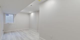 614 HOFFMAN Street Gallery 11