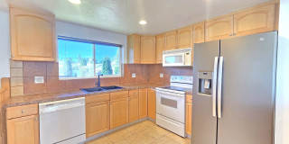 $2,495 - 3 Bed / 2 Bath Charming Home in Shadle Area with Utilities Included in Rent Gallery 9