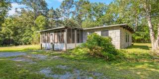 Single Family Ranch Brick Home For Rent! Gallery 1