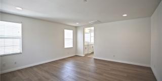 683 Huron Place Gallery 8