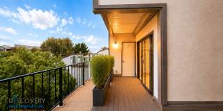 Modern Updated Two Bedroom Condo at The Willows Available for Immediate Lease Gallery 1