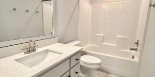 **Gorgeous Newer Build! 3 Bed 2 Bath** Gallery 15