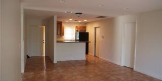 320 Harry Avenue S Gallery 8