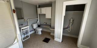 2 bedroom house with garage! Gallery 12