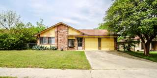 3BR/2BA Home Near Fort Hood with Fireplace and Large Backyard Gallery 3