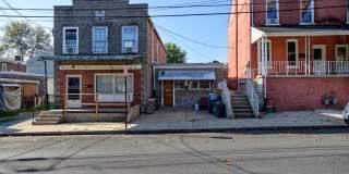816 6th Street Gallery 2